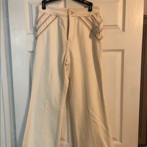 Free people jeans with details NWT